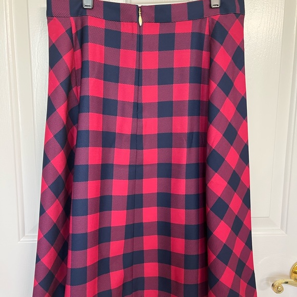 NWT Draper James Buffalo Check Mid A line: plaid print- pink and blue. Size 6 - Picture 3 of 8